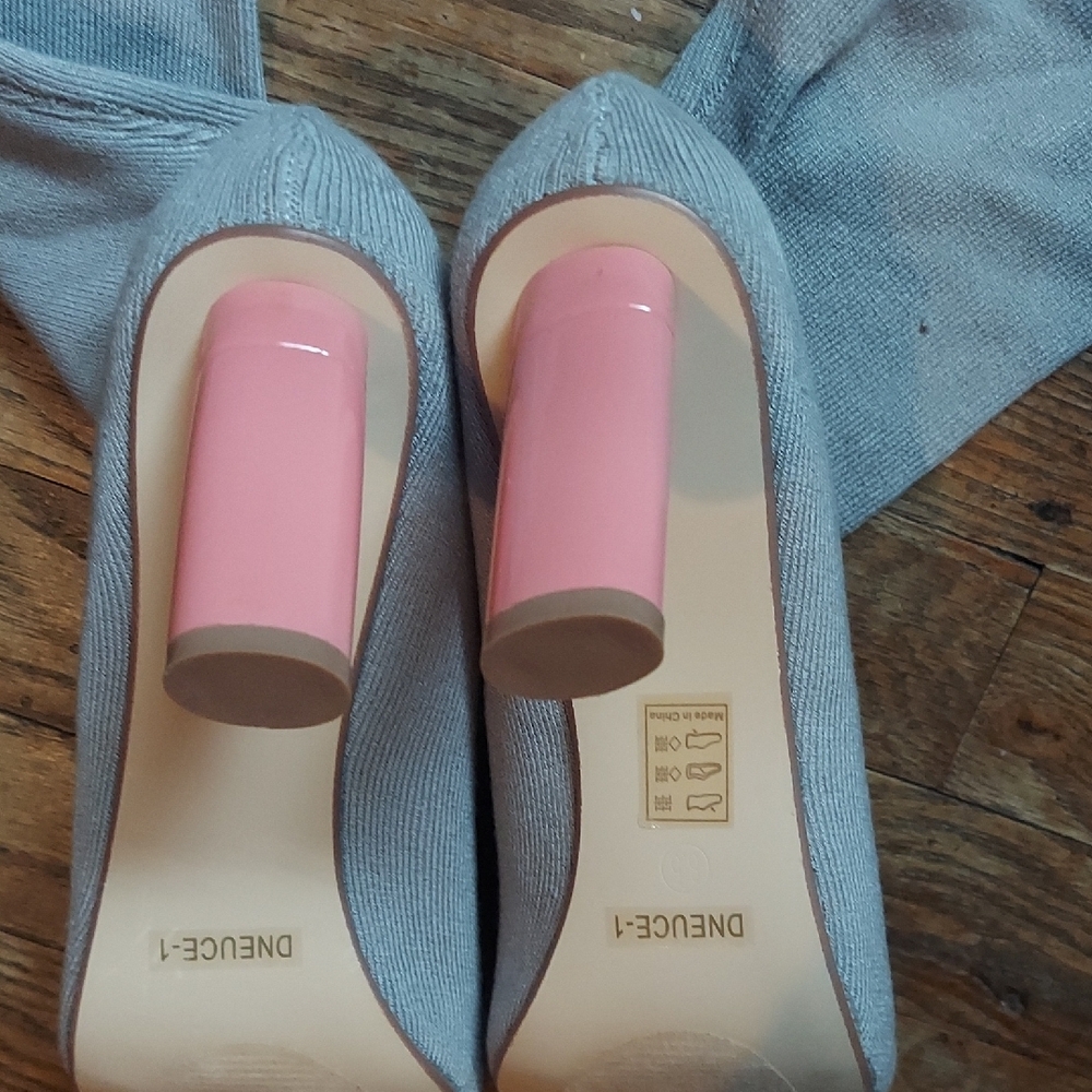 4 For $12 Cape Robbin Gray and Pink Heeled Boots Sleek Design - Picture 9 of 10